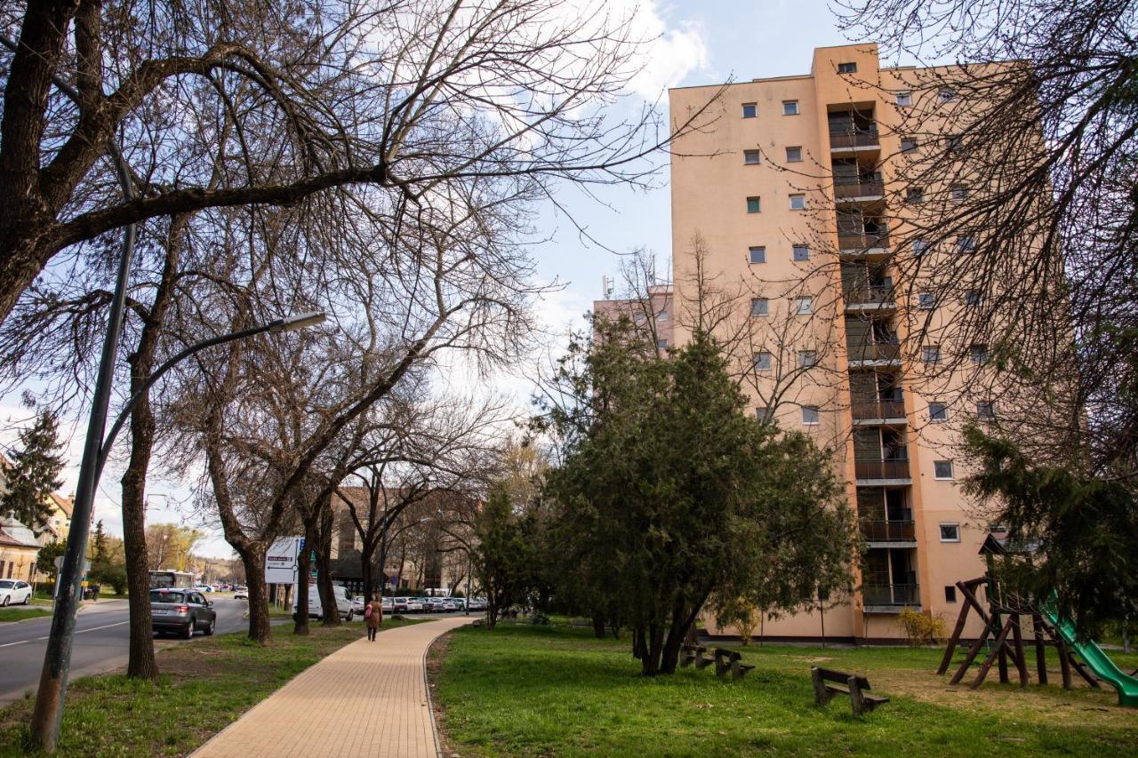 Firpo Apartman Eger Exterior foto